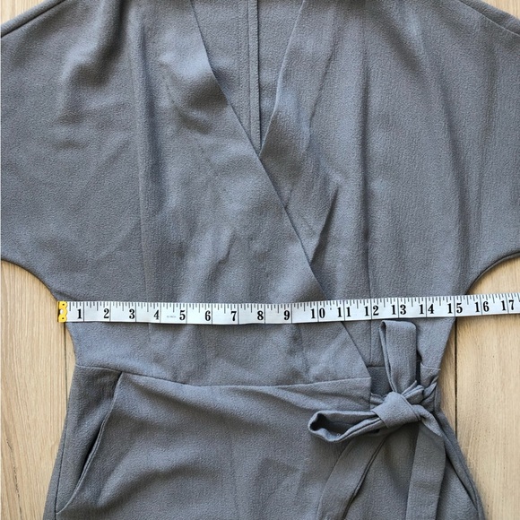 Luna Crepe Wrap Mini Dress in Grey Size M - Picture 2 of 13